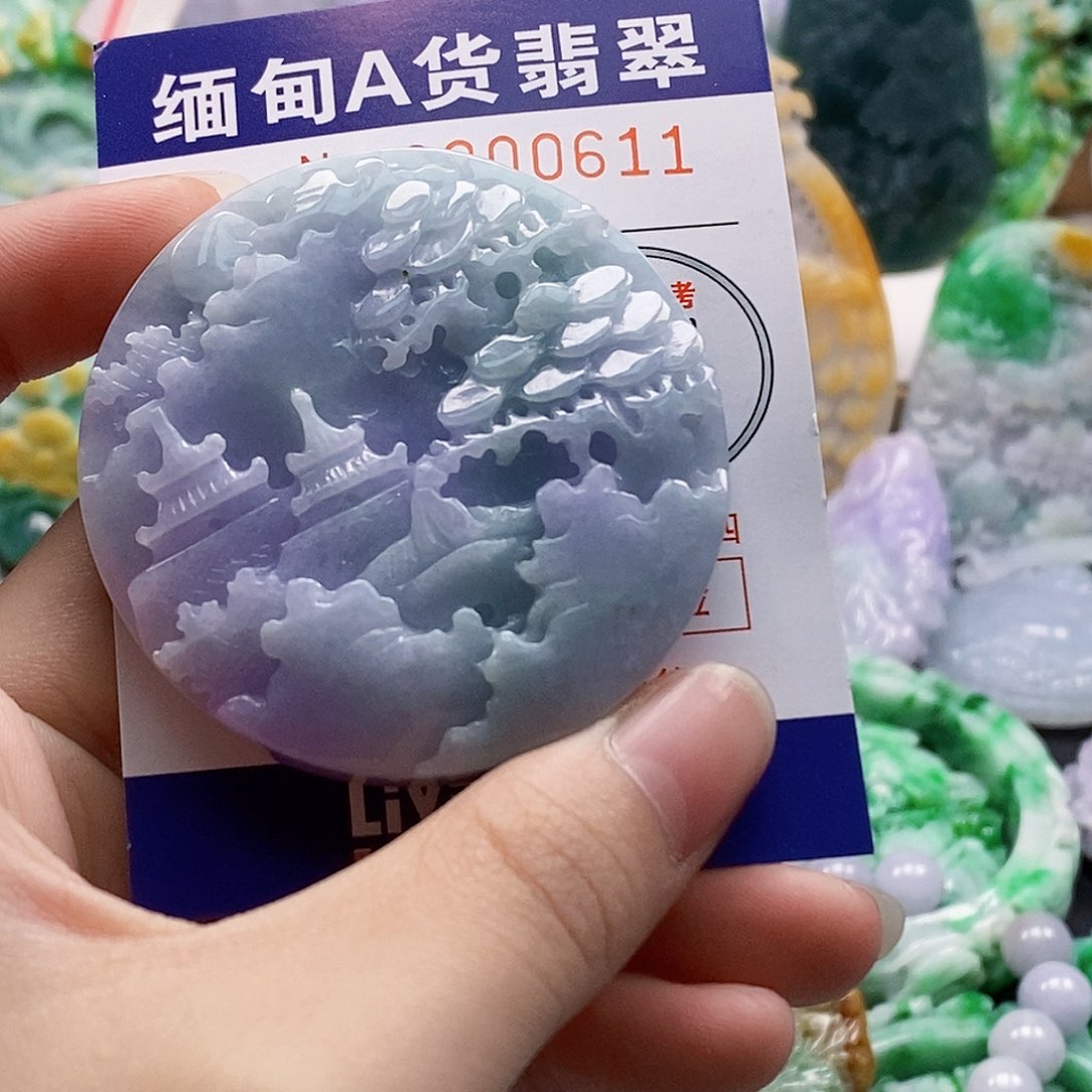 吊坠(不含链)未镶嵌翡翠