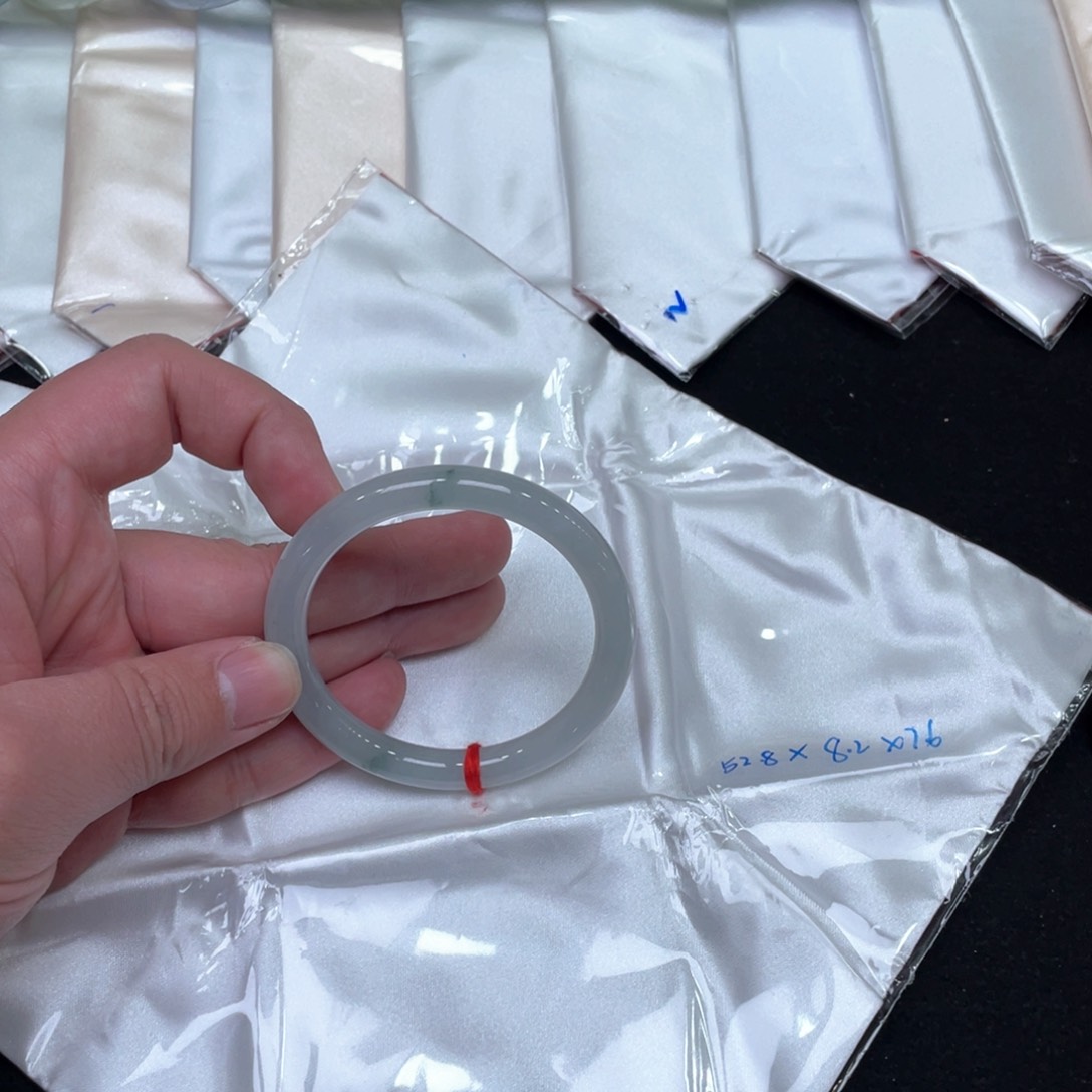 翡翠手镯未镶嵌炎*52.8圆条