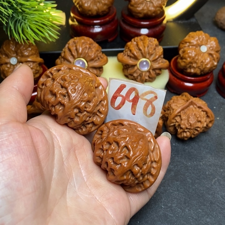 文玩核桃把件43宫灯698