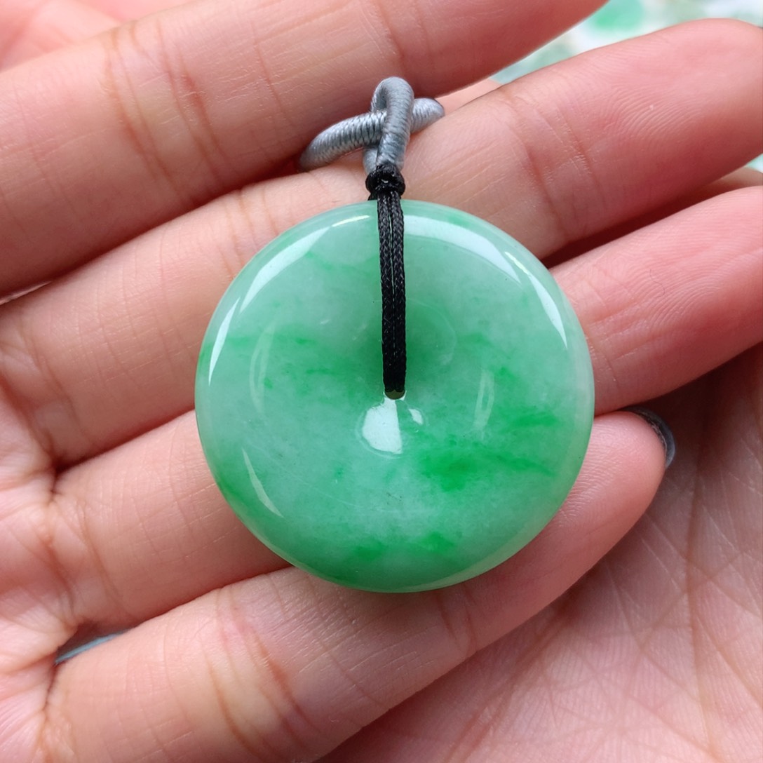 翡翠吊坠(不含链)未镶嵌平安扣