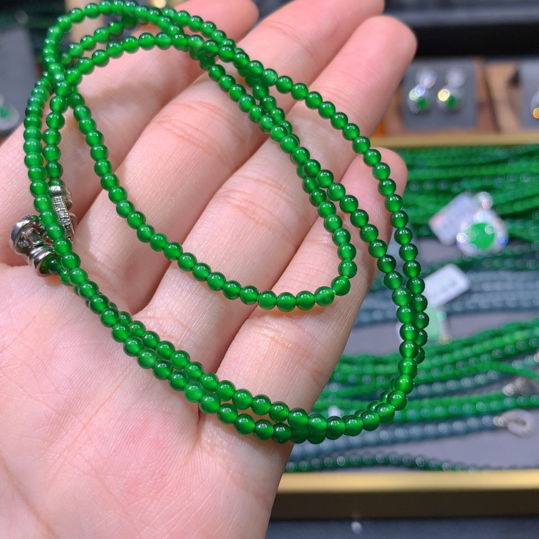 翡翠手链未镶嵌天然翡翠