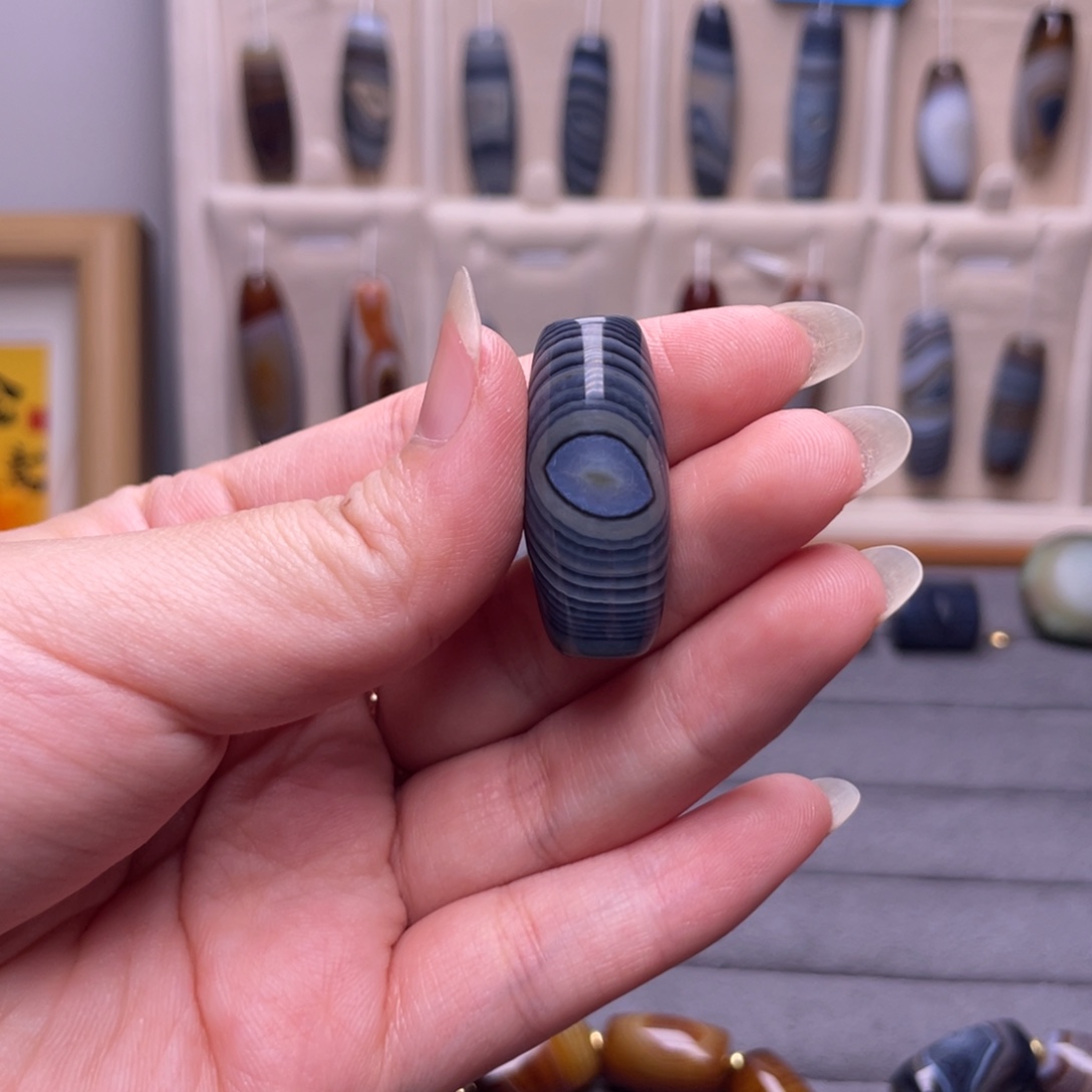 悟***悟玛瑙/玉髓合金颈饰