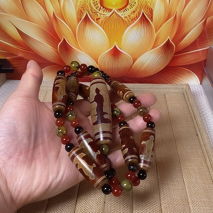 玛瑙/玉髓颈饰未镶嵌