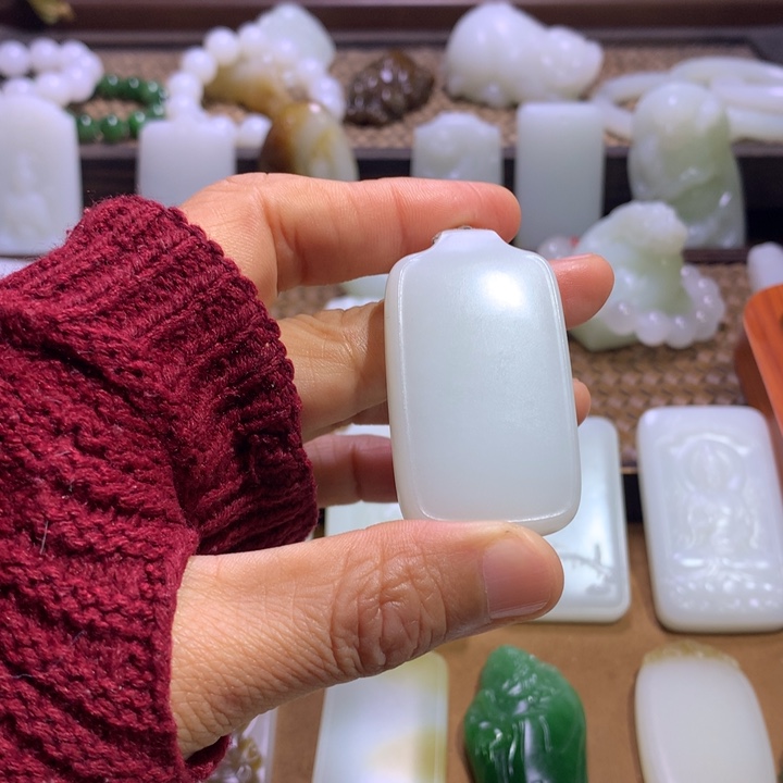 和田玉颈饰未镶嵌