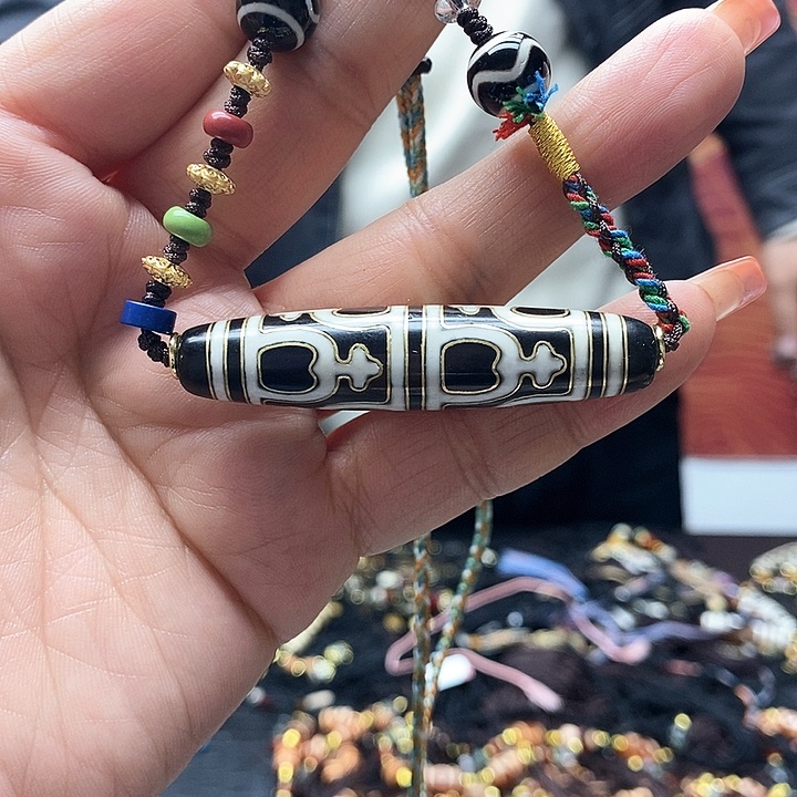 玛瑙/玉髓颈饰合金