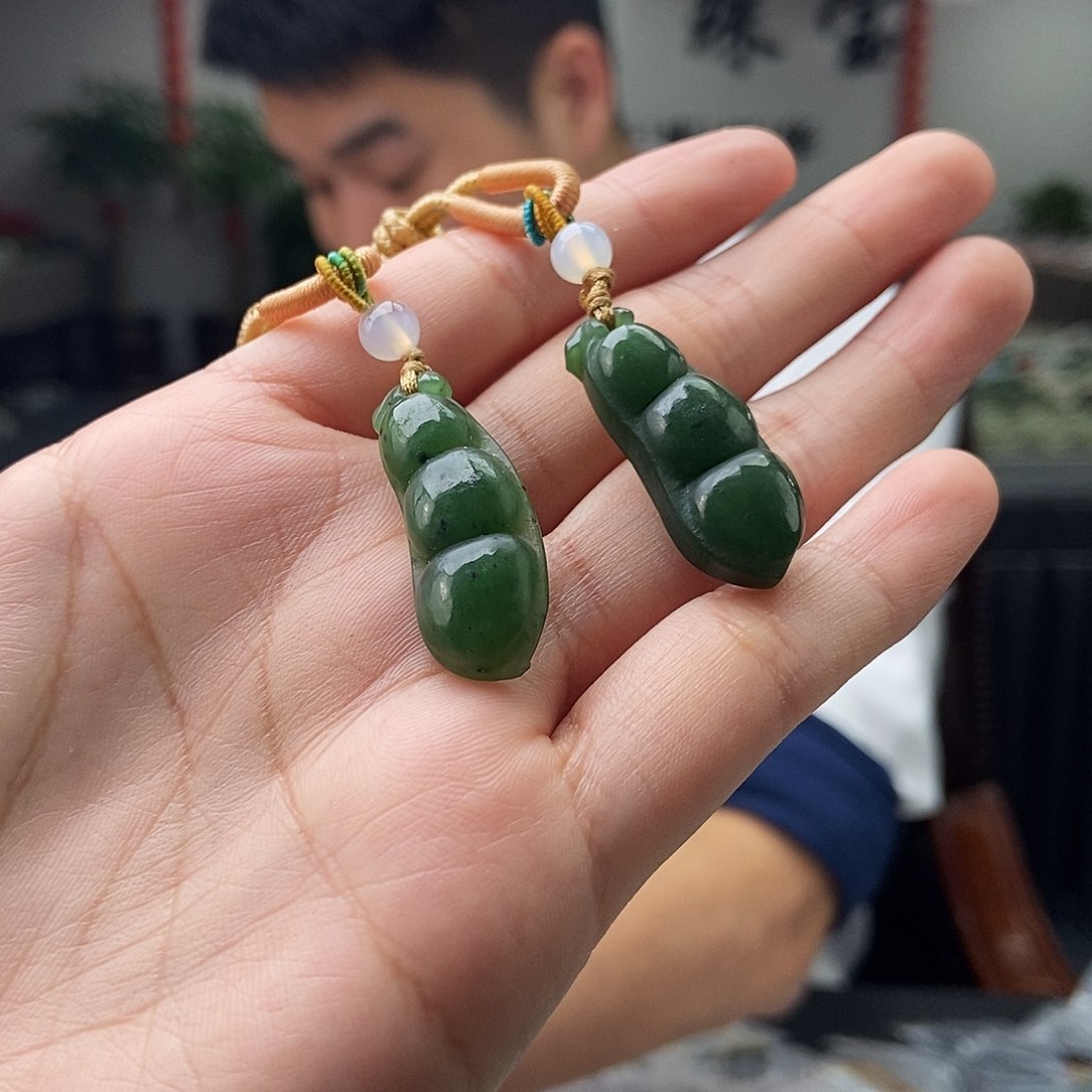 和田玉颜色多样性发拍一发一未镶嵌