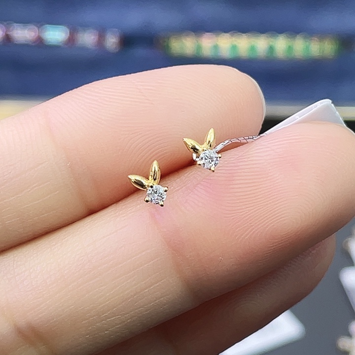 钻石18K金镶嵌耳饰