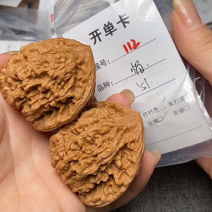 文玩核桃把件112哈哈哈