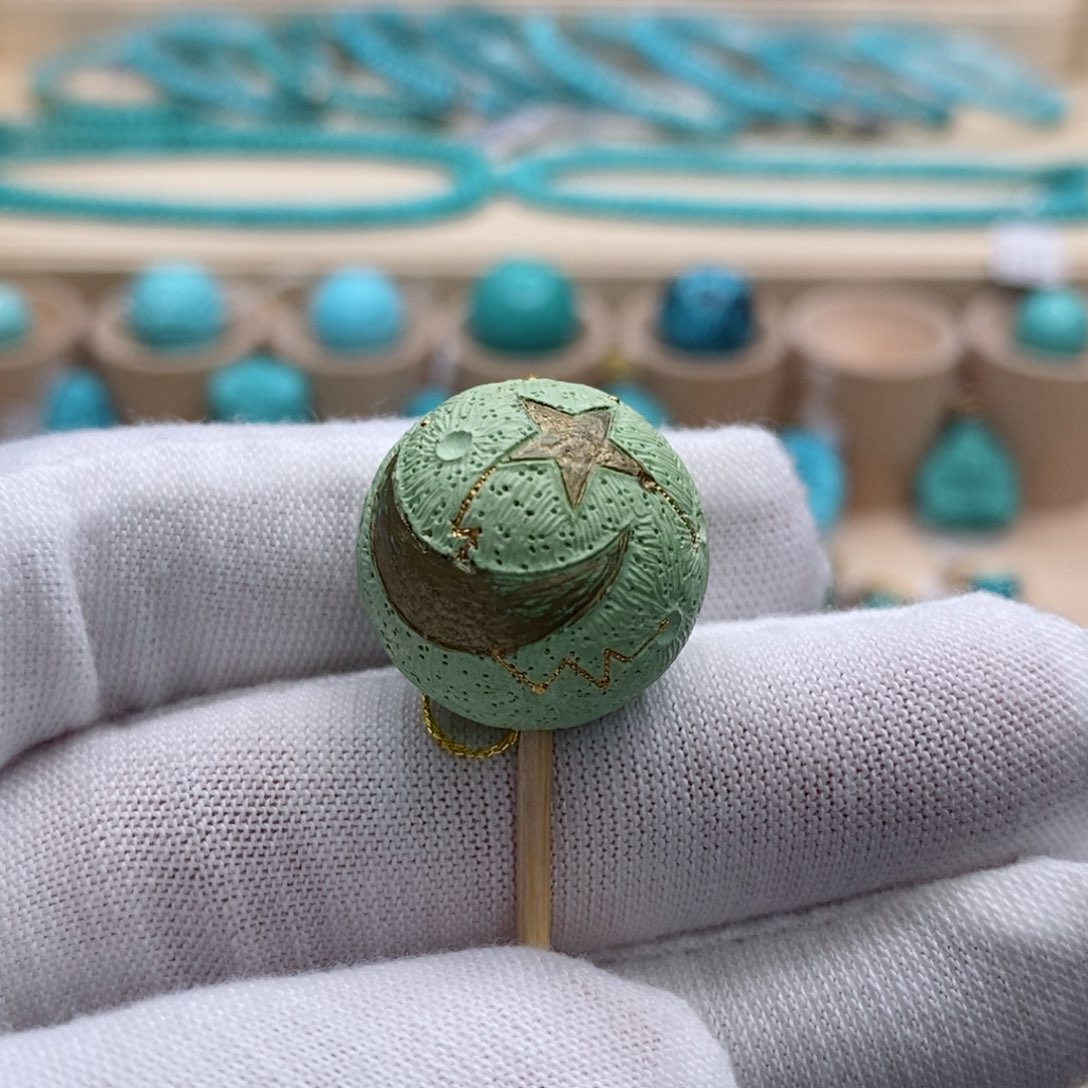 未镶嵌绿松石珠宝奇石