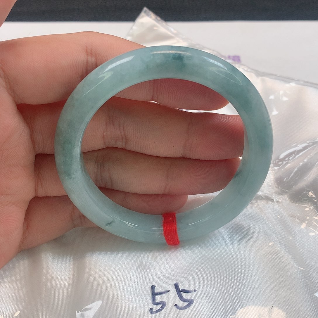 翡翠手镯未镶嵌306号