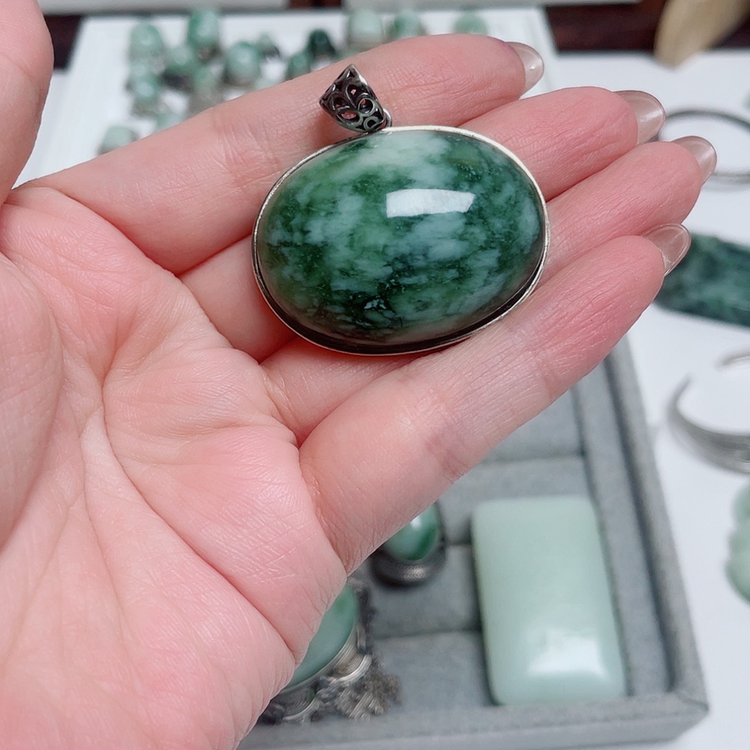 透闪石-蛇纹石玉银S925镶嵌颈饰