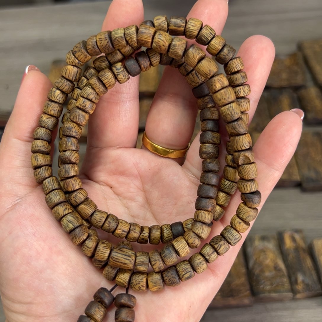 沉香木手串金沙叶多圈片珠23.6克