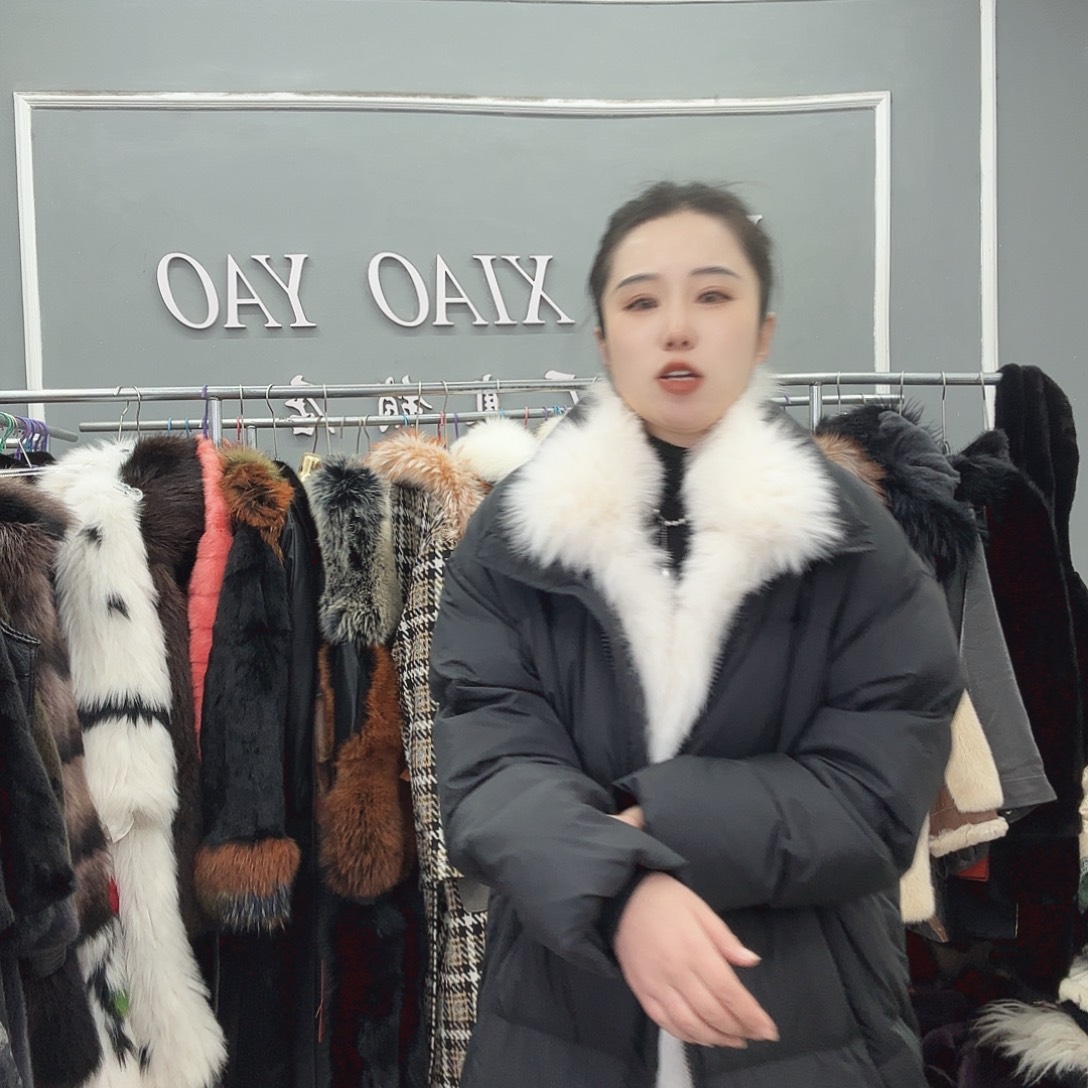 姚小妖家高端皮草