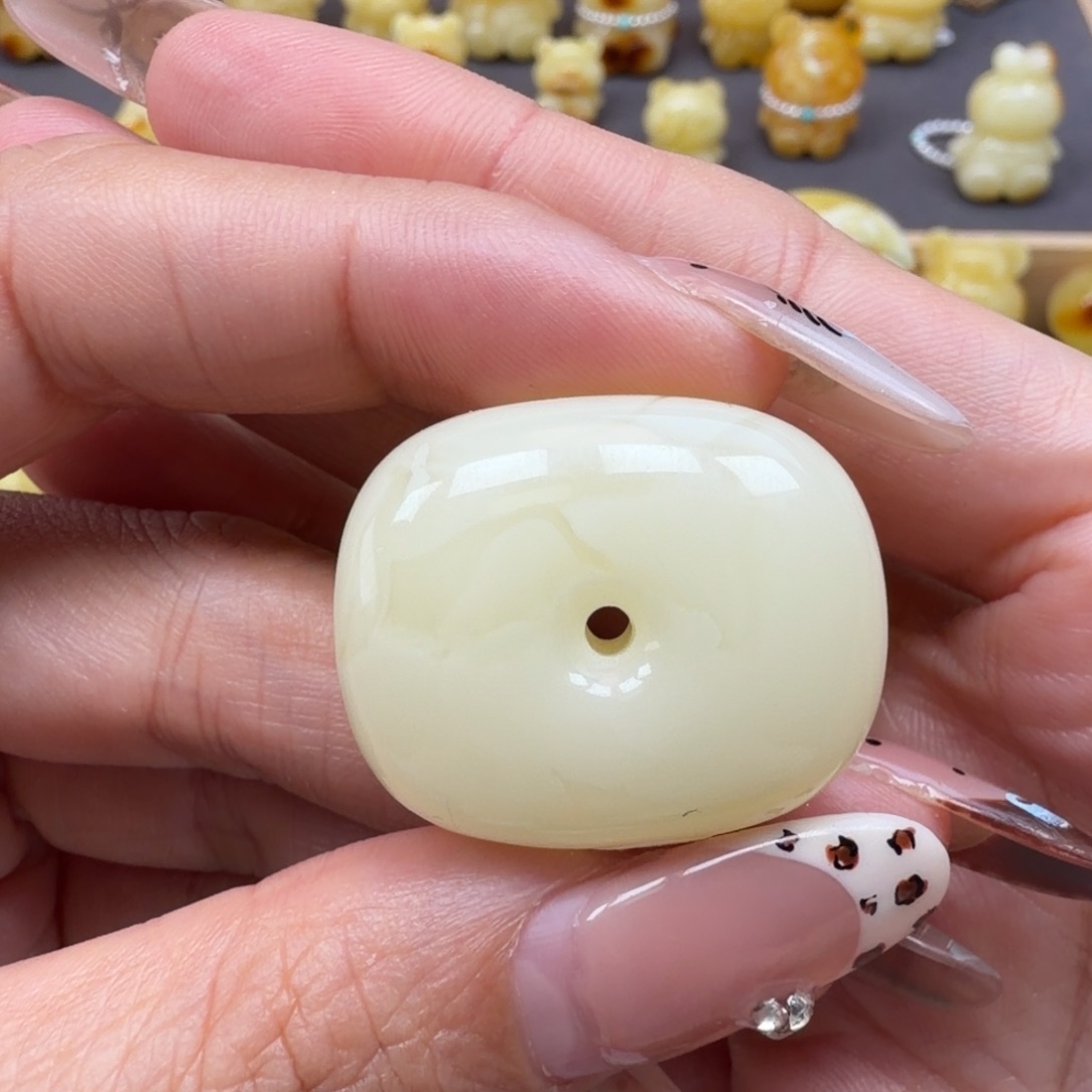 蜜蜡未镶嵌裸石蜜蜡