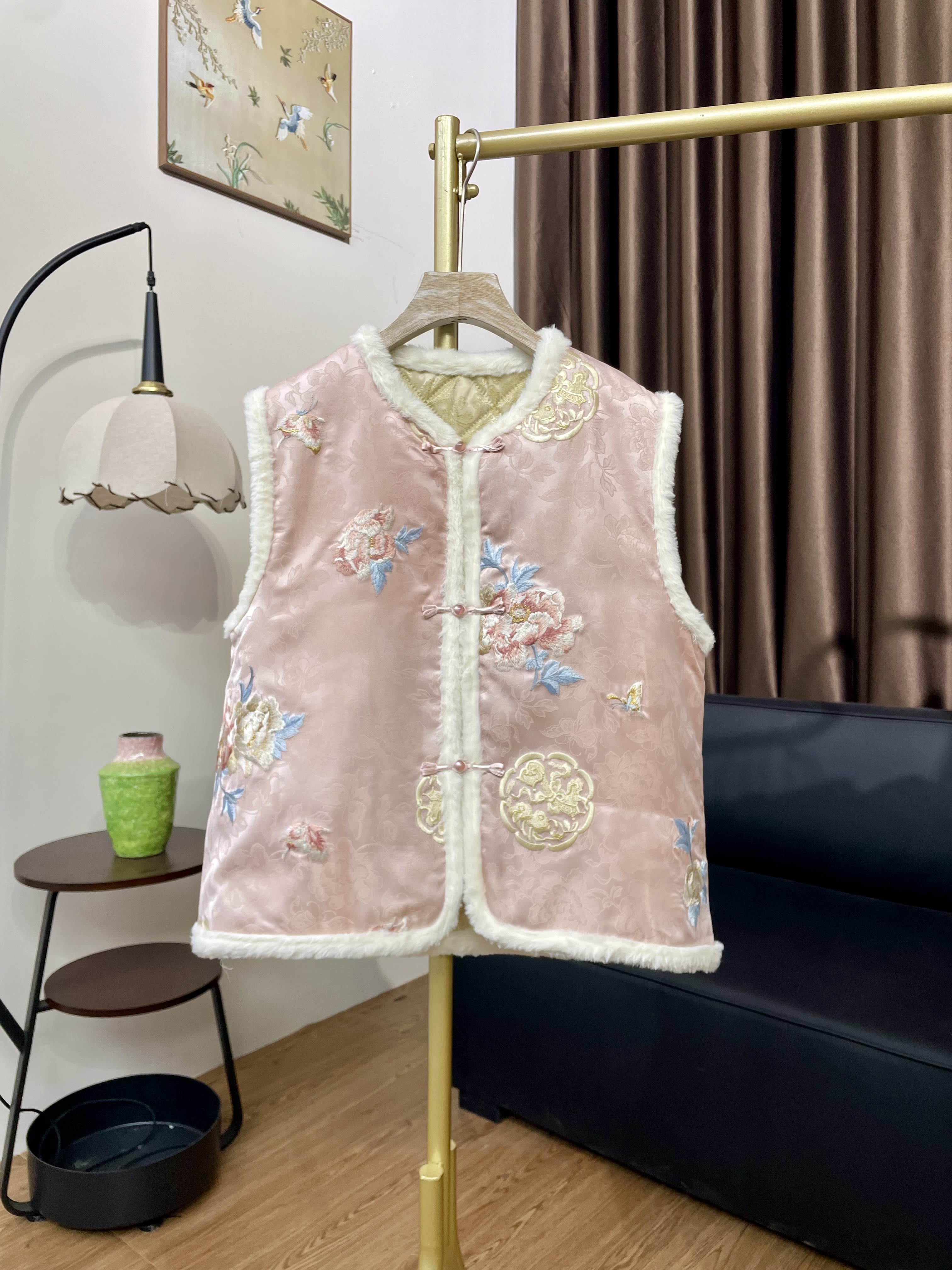 重工刺绣百搭款加绒加厚浅粉色