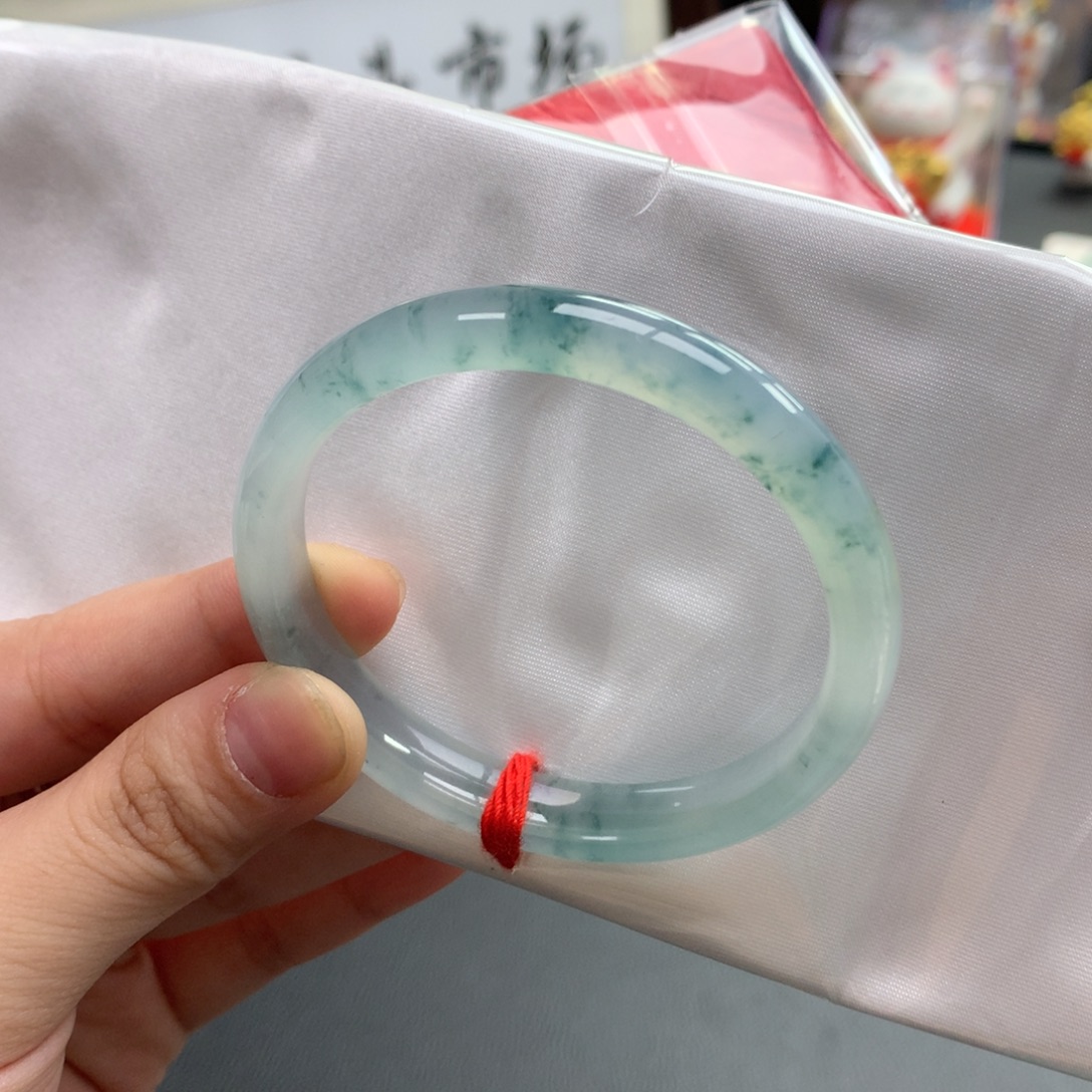翡翠未镶嵌手镯8号
