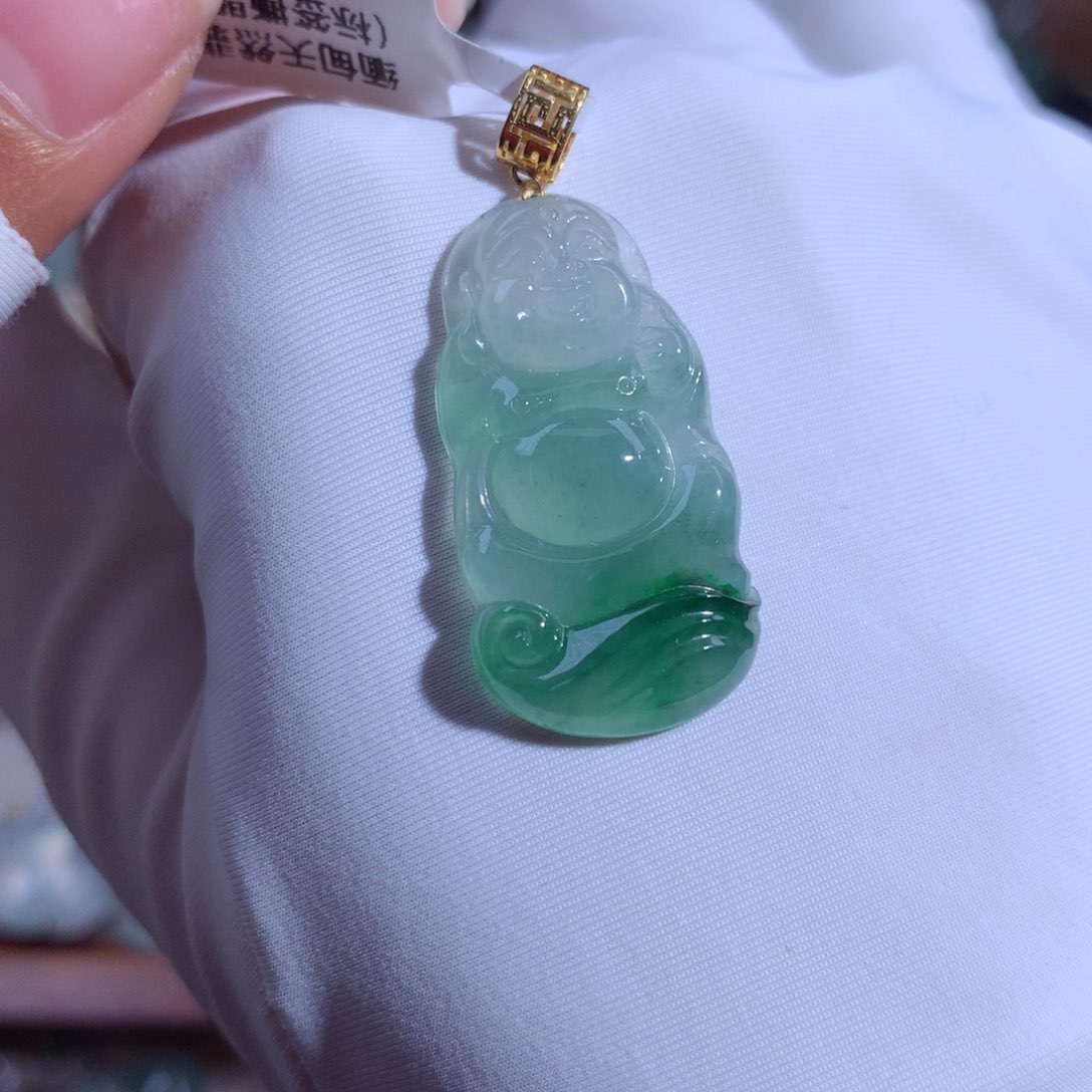 翡翠颈饰18K金镶嵌佛公