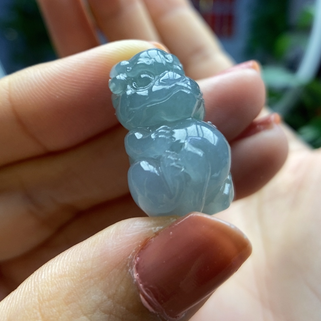 翡翠未镶嵌颈饰吊坠