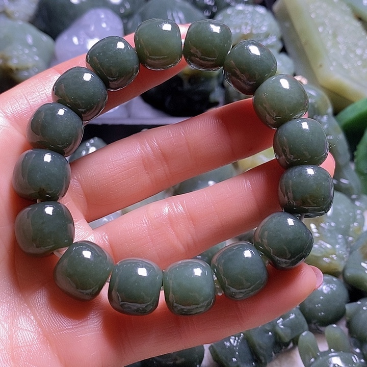 未镶嵌和田玉（糖玉）珠宝奇石