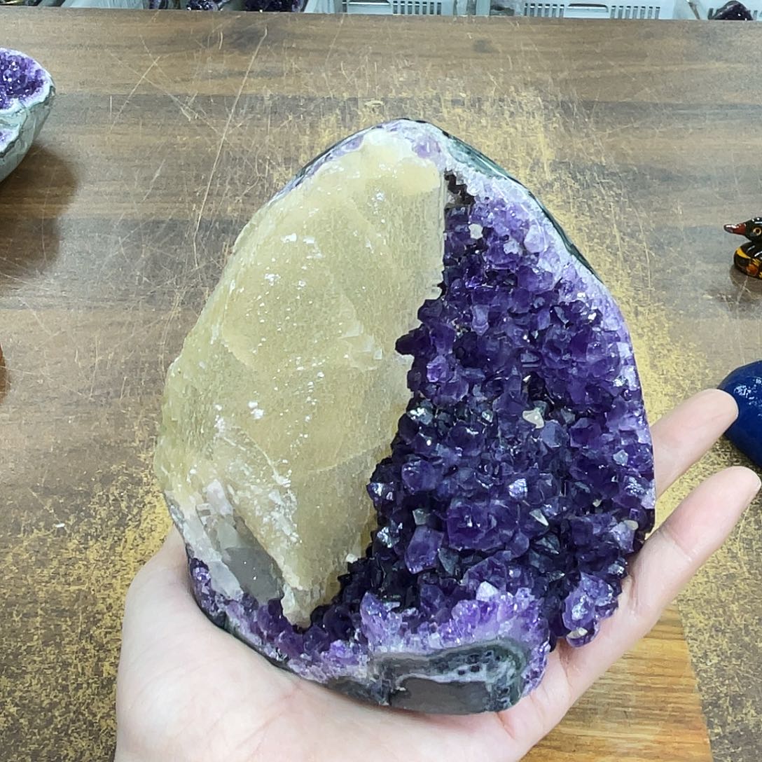 紫晶未镶嵌摆件晶体