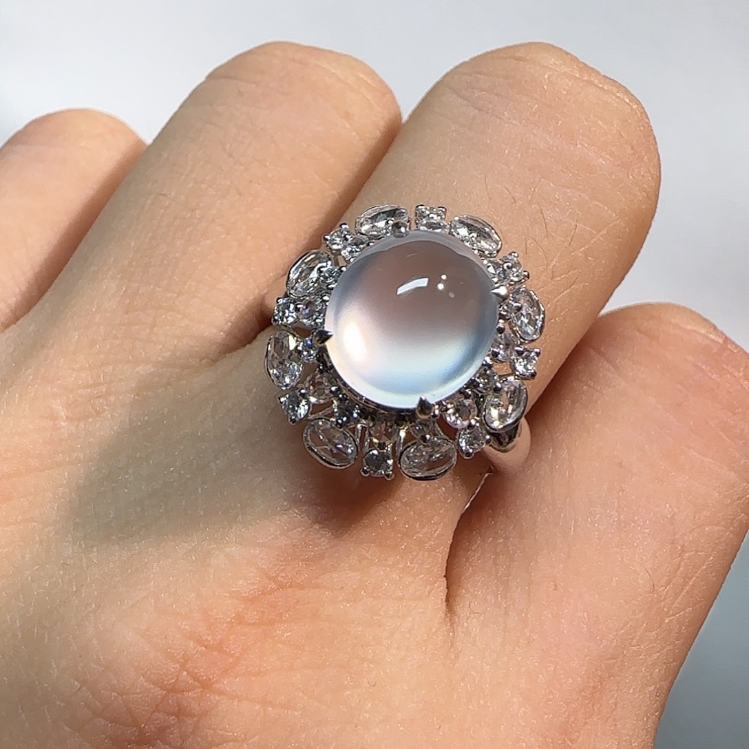 K***@翡翠18K金镶嵌戒指蛋面