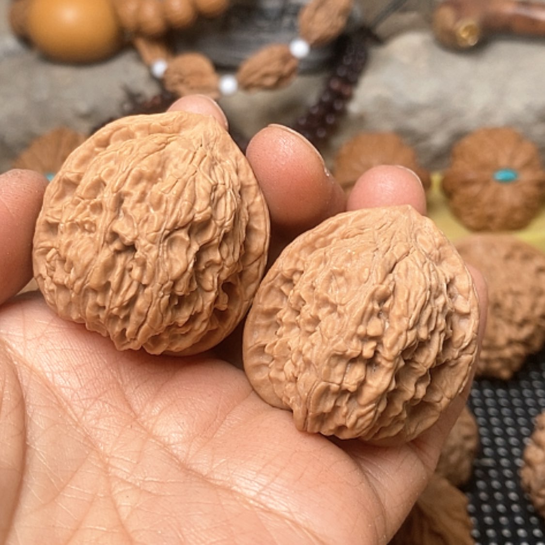 【闪购商品】文玩核桃把件全品37红狮子