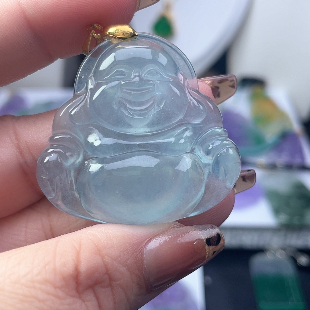 翡翠吊坠(赠链)未镶嵌