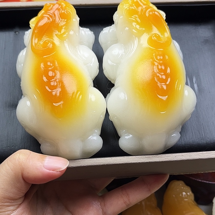 老***风石材貔貅手吧摆件