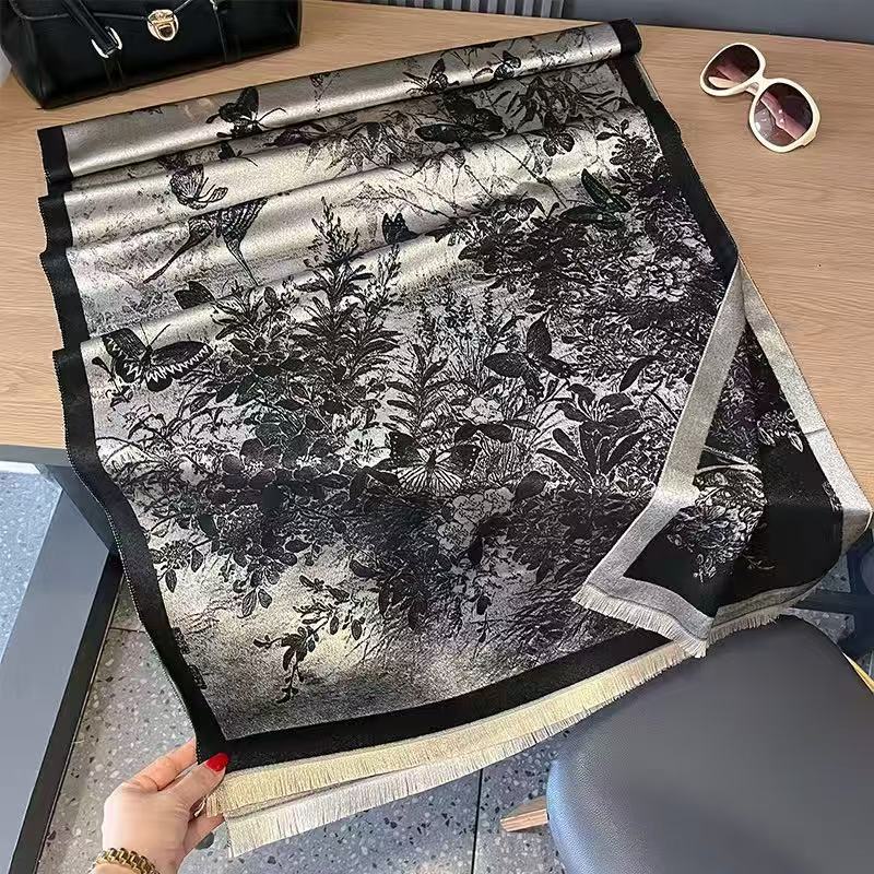 2025新款绵羊毛金丝银线新中式围巾