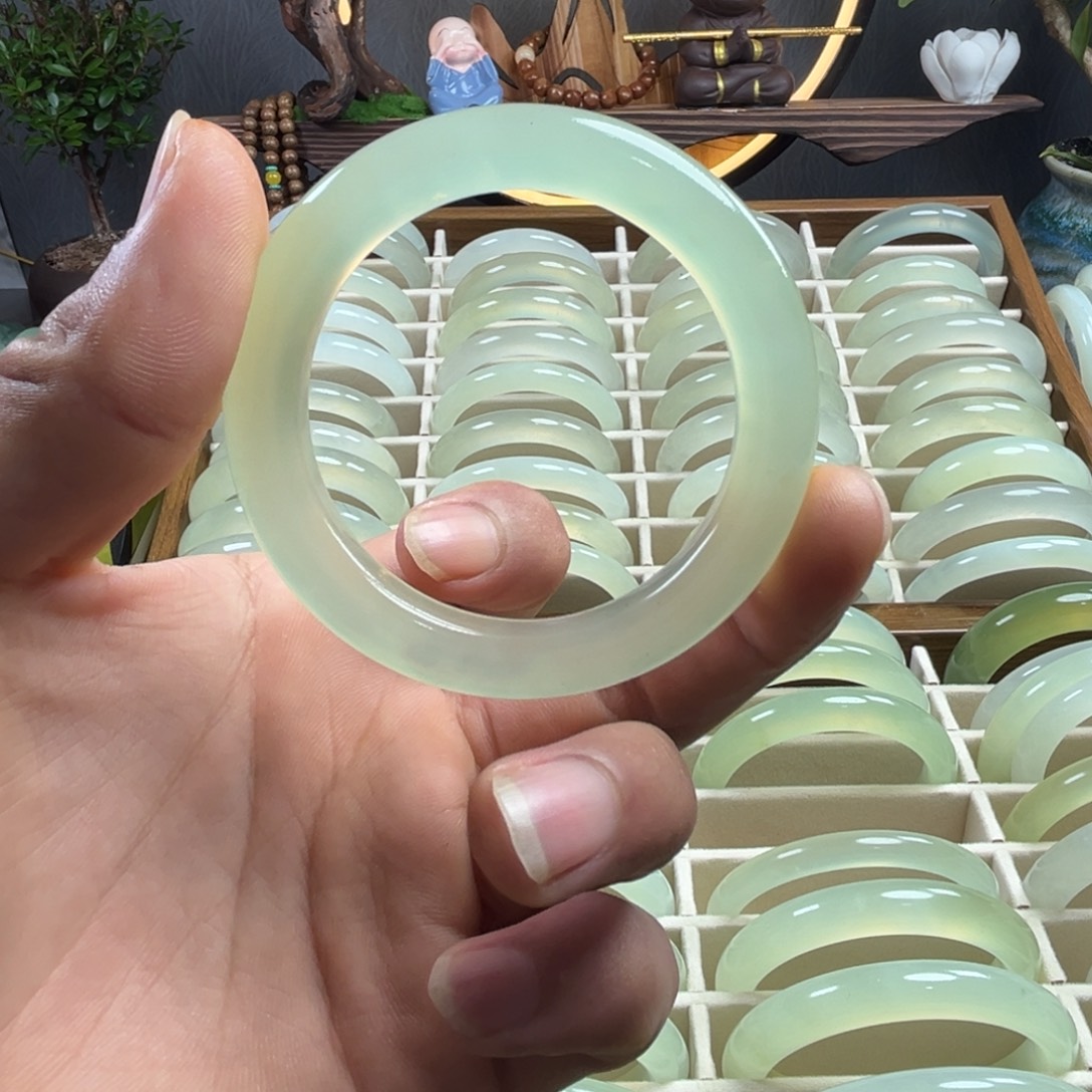 岫玉未镶嵌手镯1111111