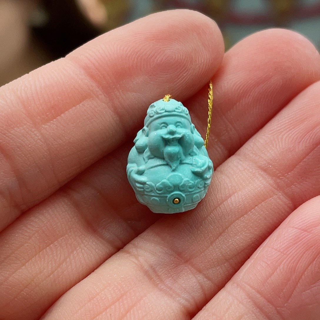 绿松石颈饰未镶嵌