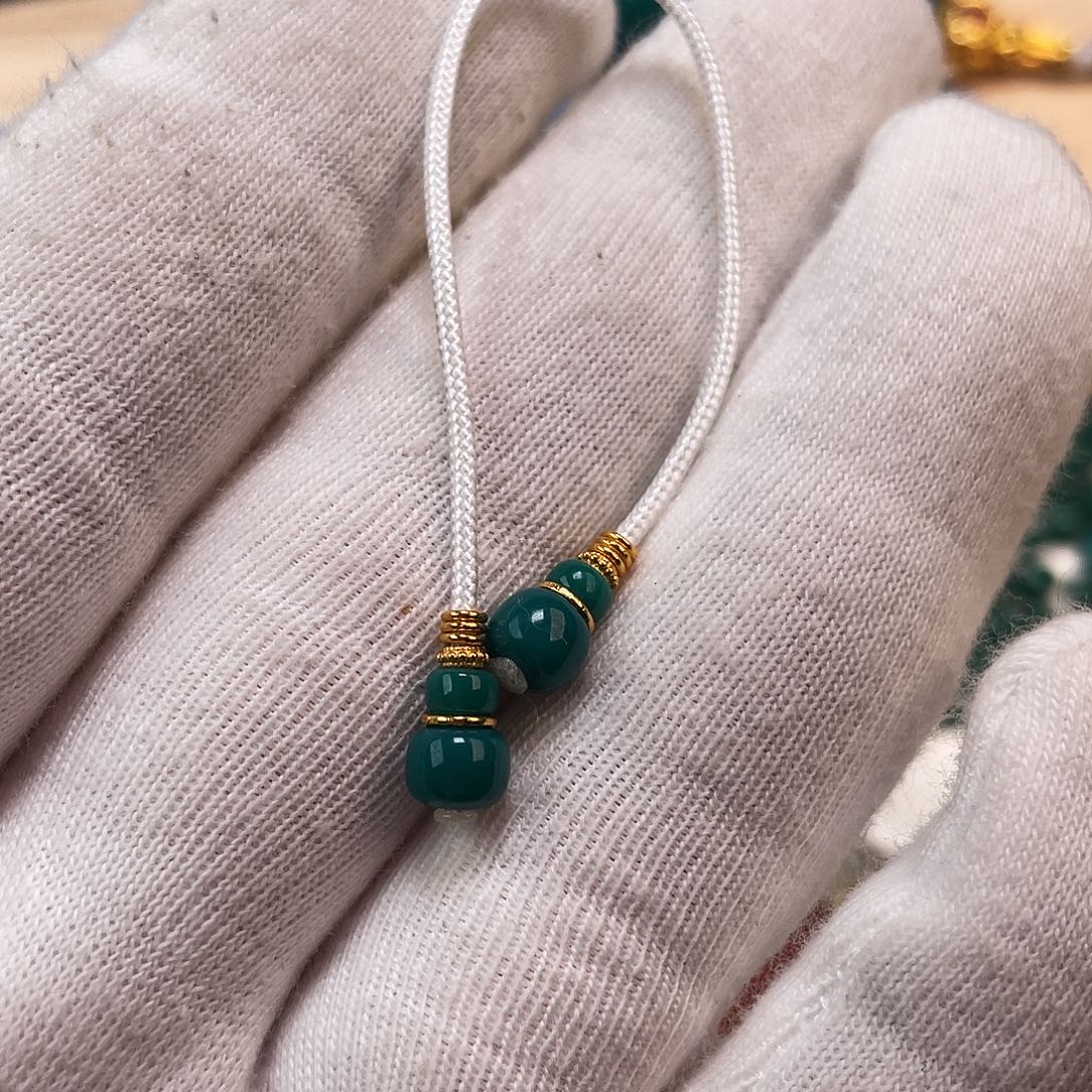 绿松石18K金镶嵌弟子珠