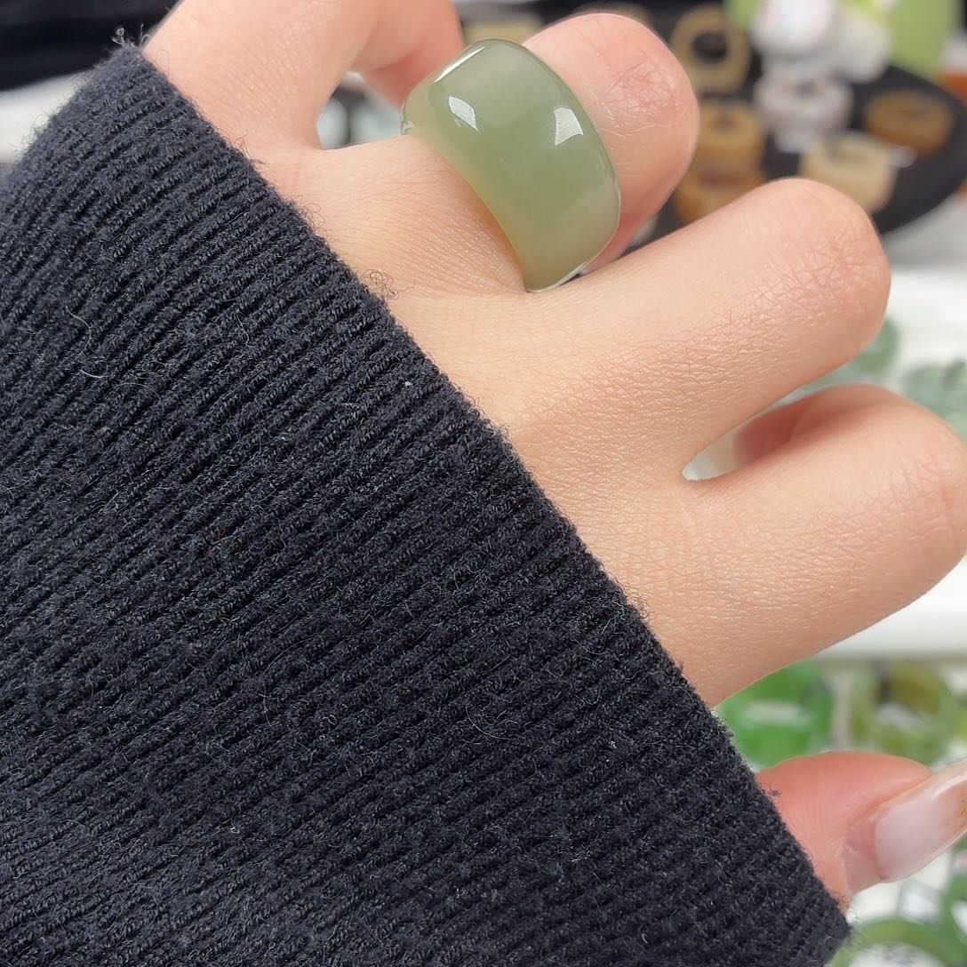 和田玉（糖玉）未镶嵌戒指S8湖水绿馒头16.8