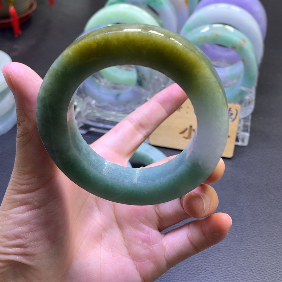 未镶嵌翡翠定制翡翠