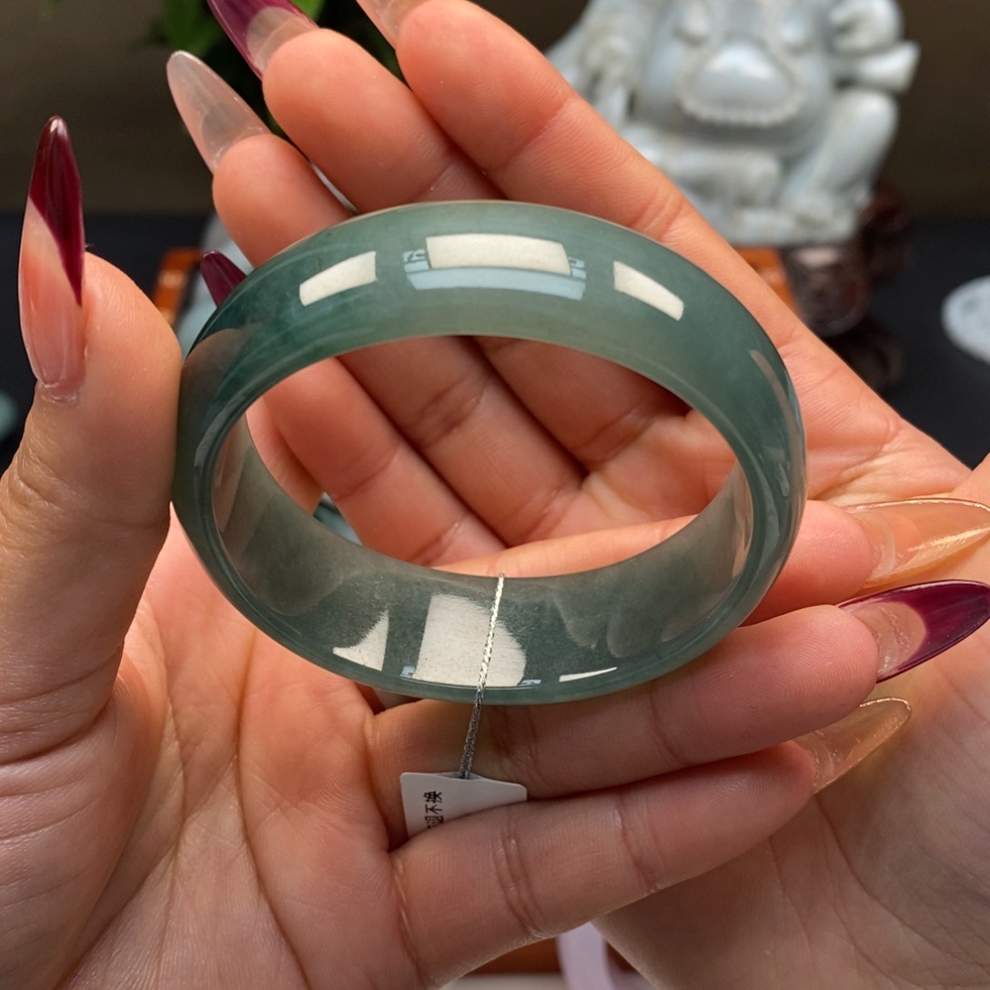 翡翠手镯未镶嵌明*天然