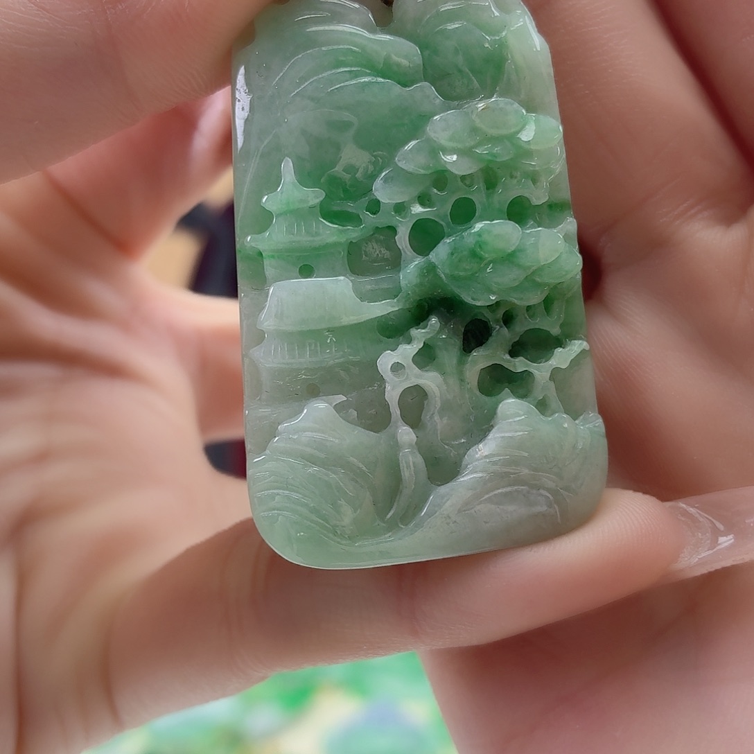 翡翠未镶嵌颈饰翡翠