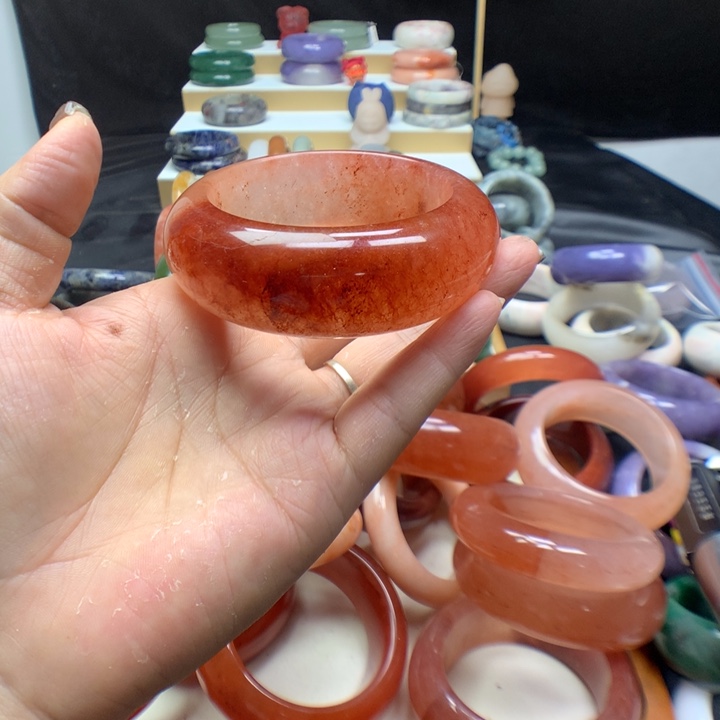 未镶嵌手镯石英质玉C***y