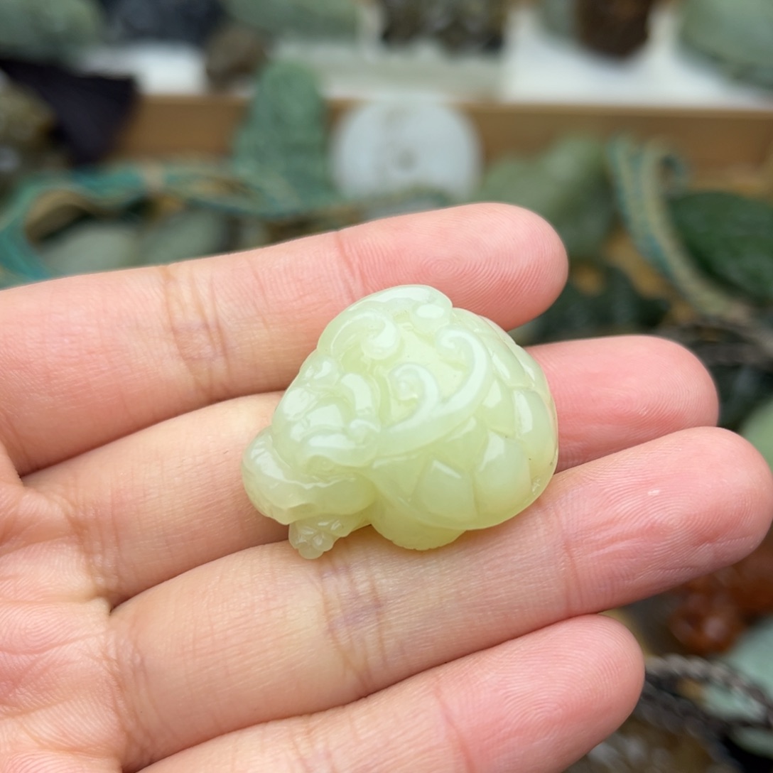 和田玉颈饰未镶嵌实*家