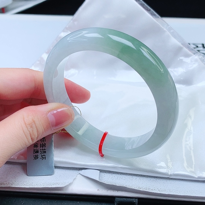 翡翠手镯未镶嵌缅甸天然a货手镯57+