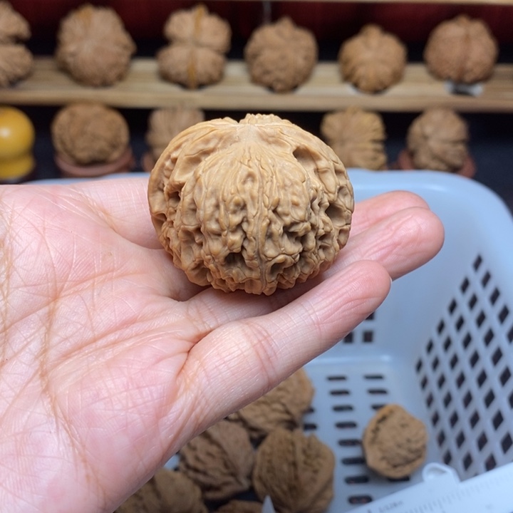 王***雕文玩核桃把件文玩