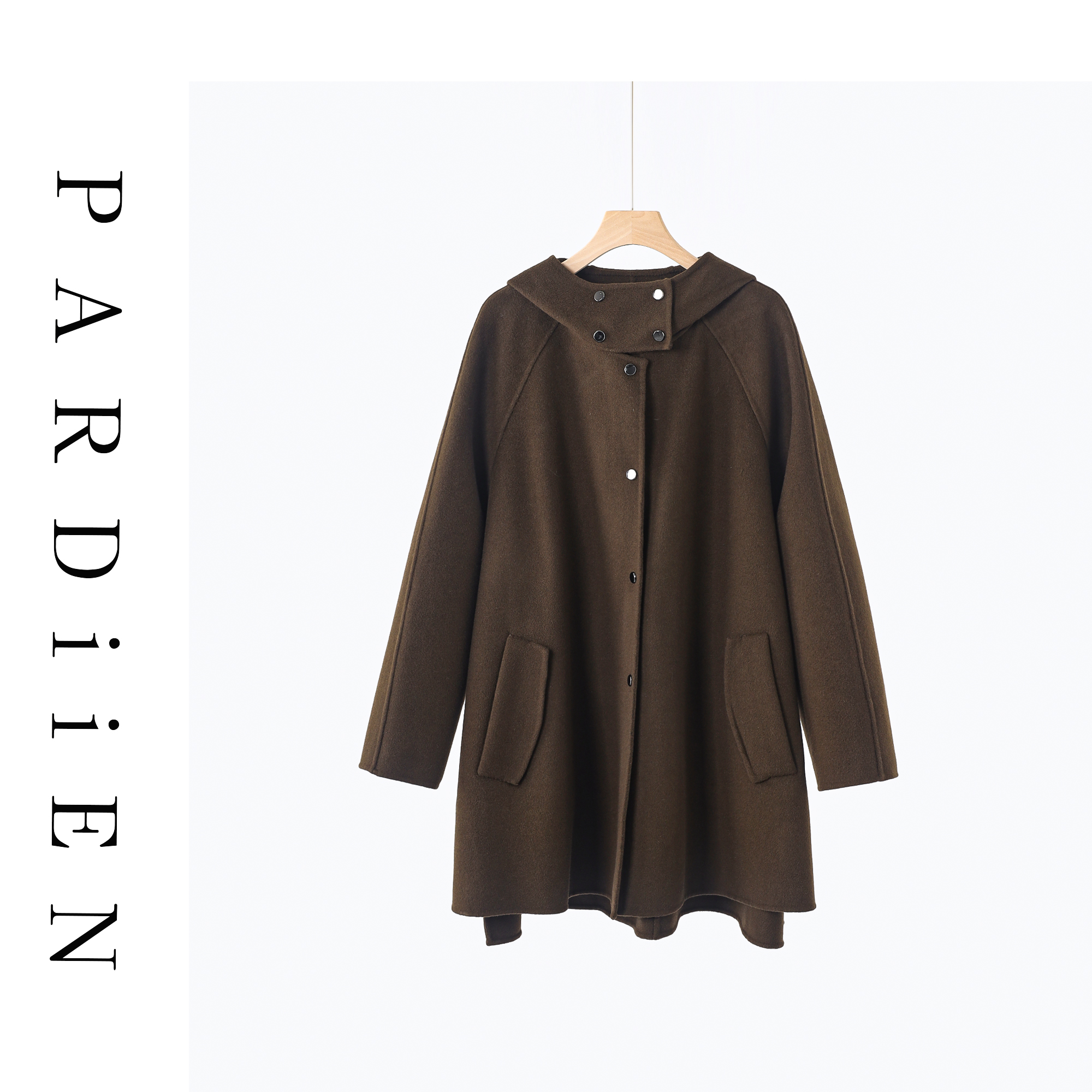 【北总严选】帕迪恩领扣连帽斗篷大衣 902