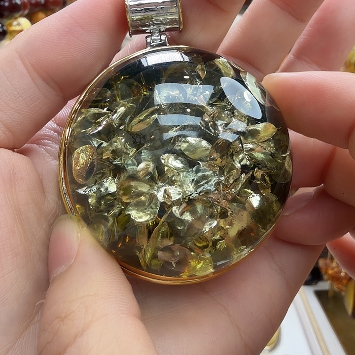 琥珀未镶嵌珠宝奇石