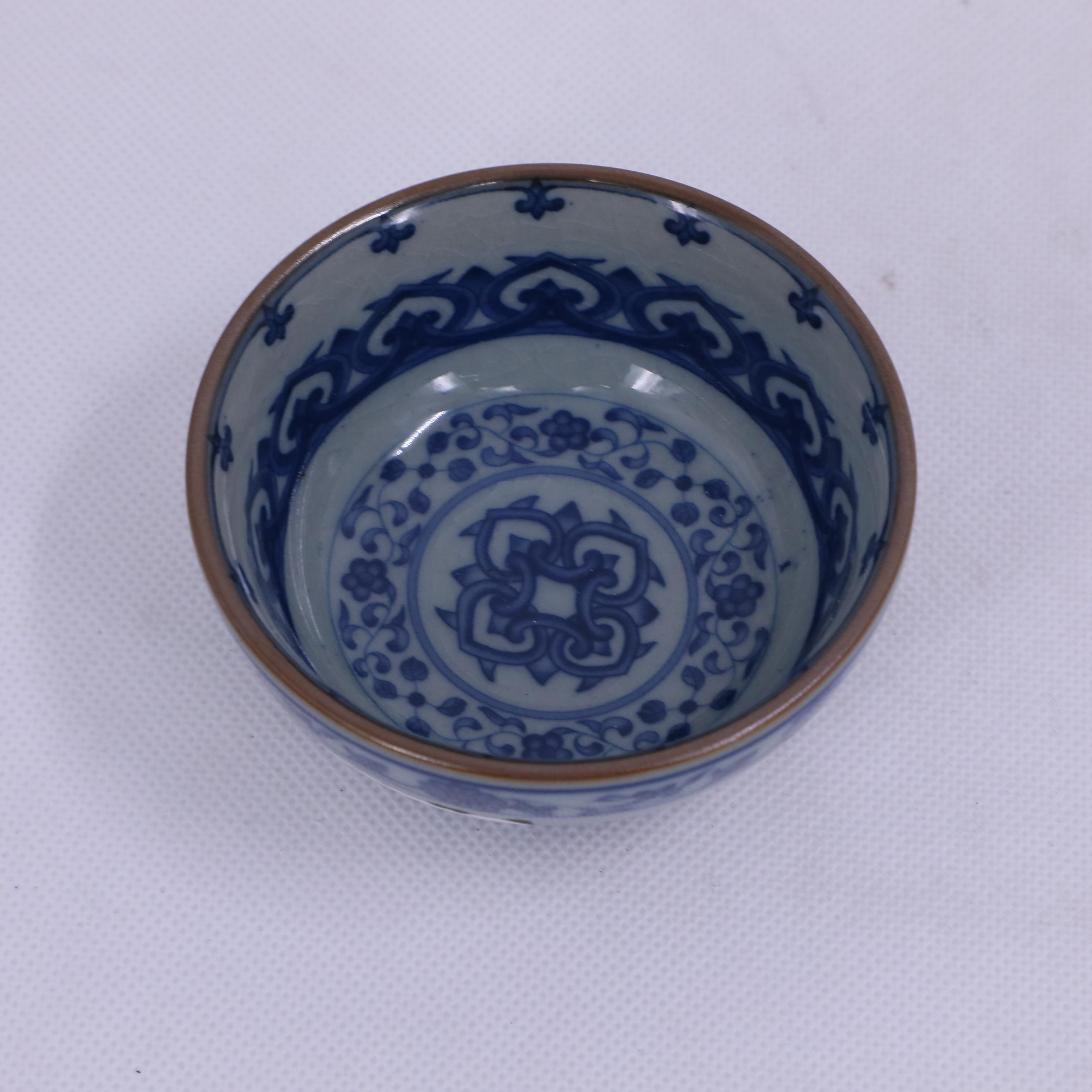 古陶瓷/青花缠枝莲纹杯LOT1671