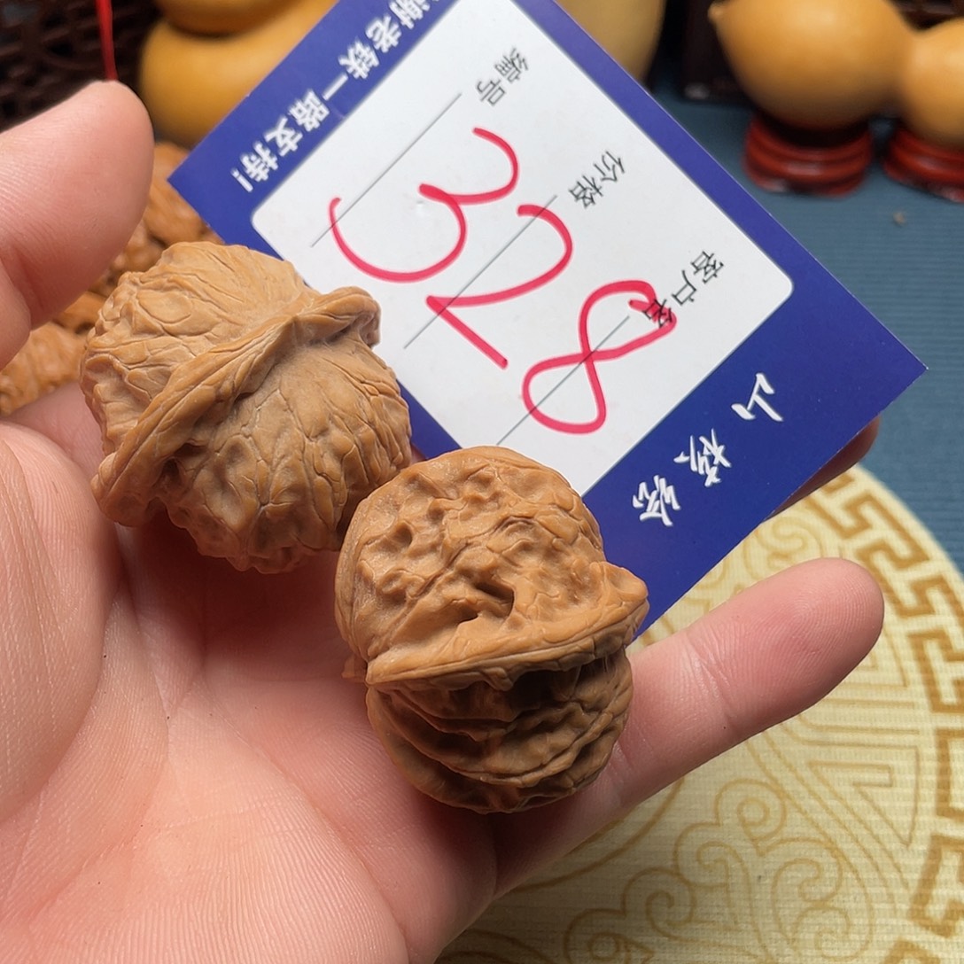 随***緣文玩核桃闪电购328