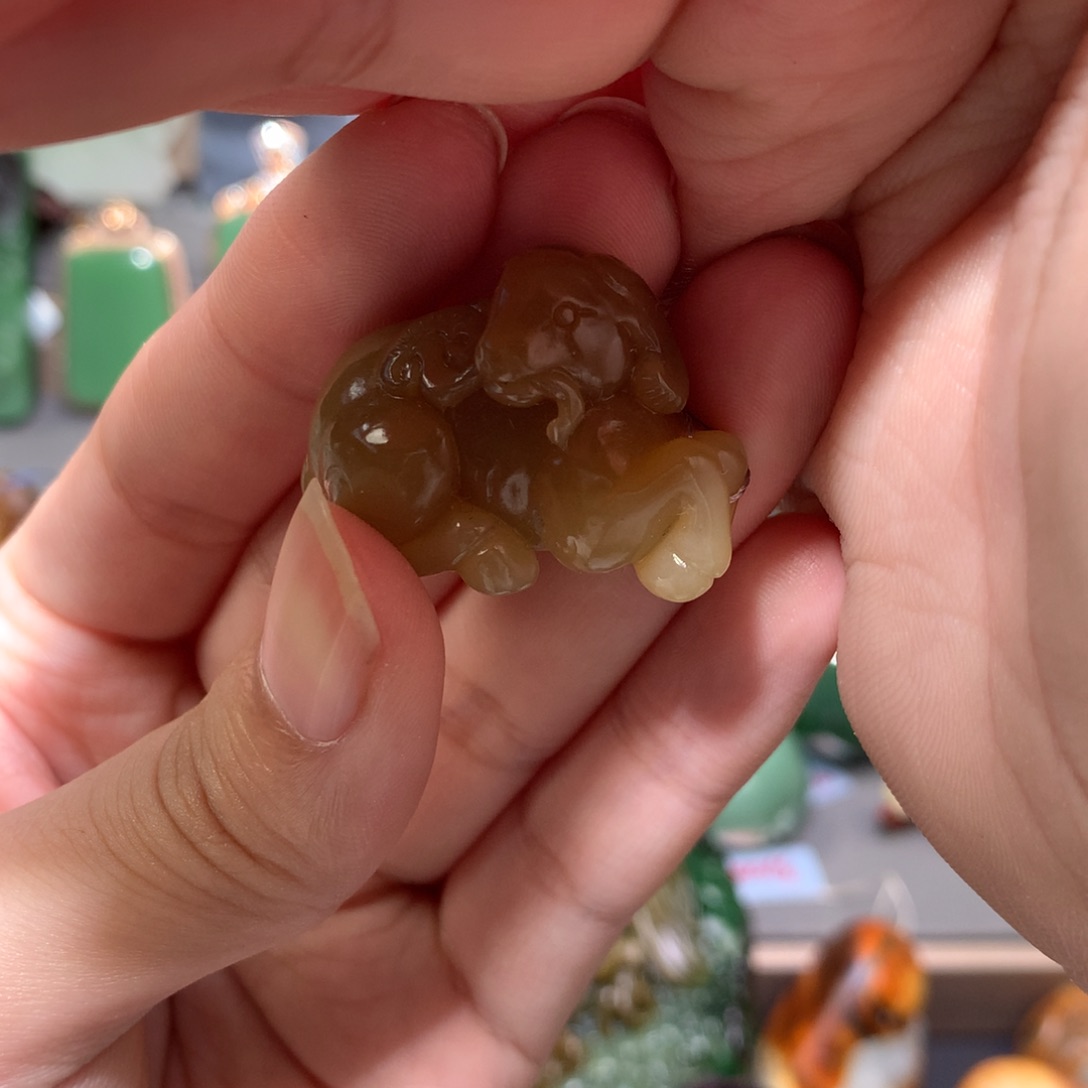 和田玉吊坠未镶嵌