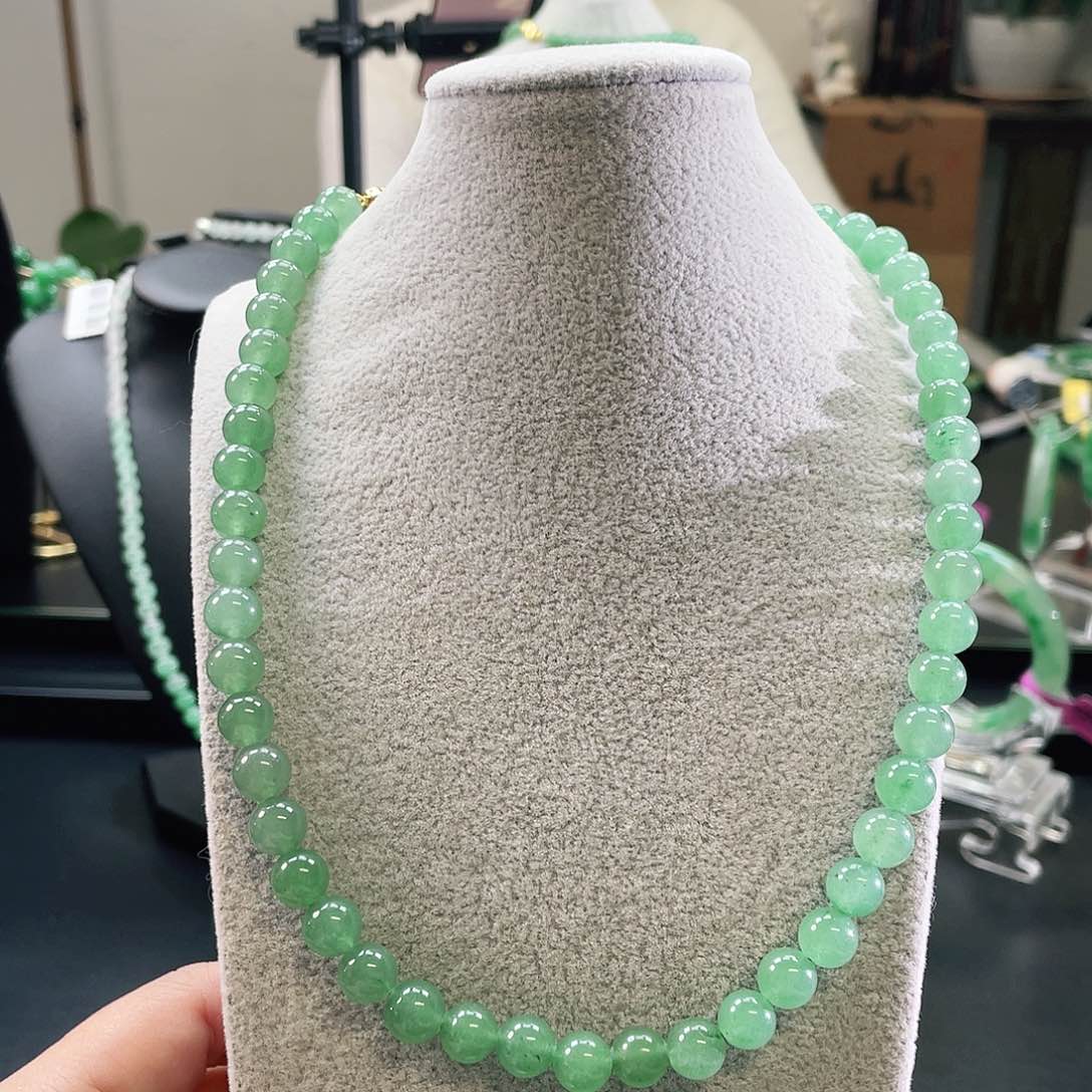 颈饰合金石英质玉