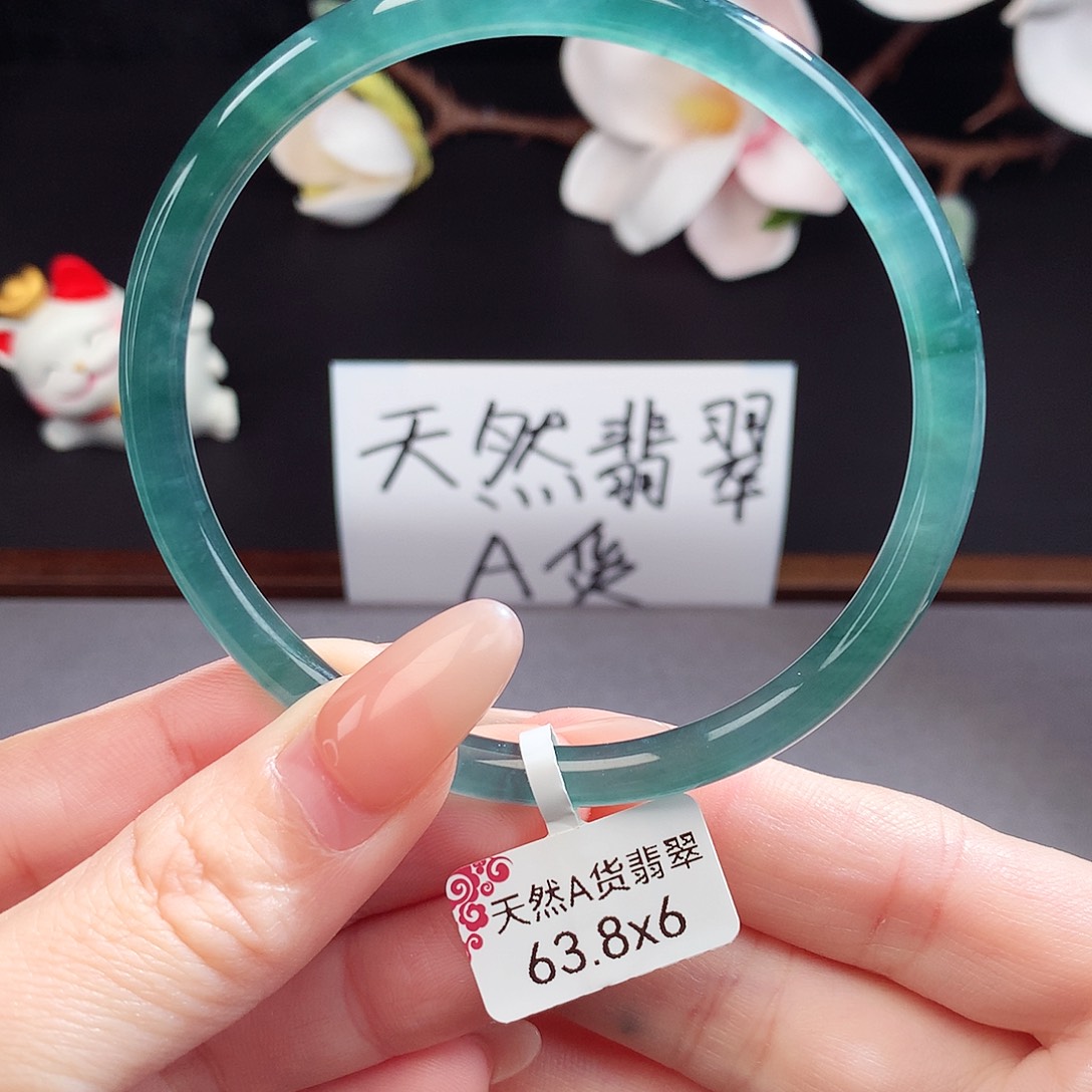 翡翠手镯（圆镯）未镶嵌