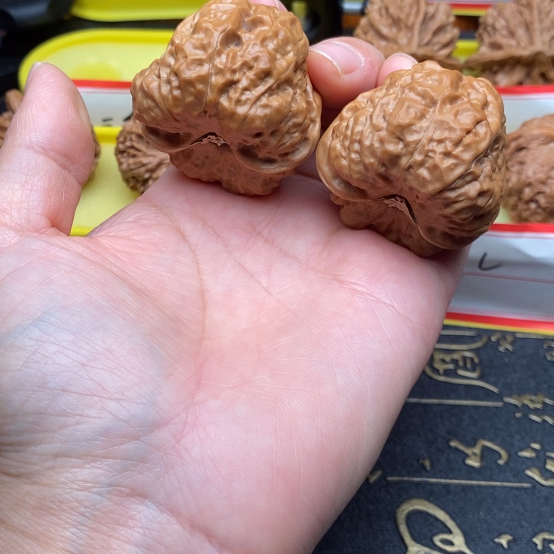 在***中吊坠文玩核桃三角蛙