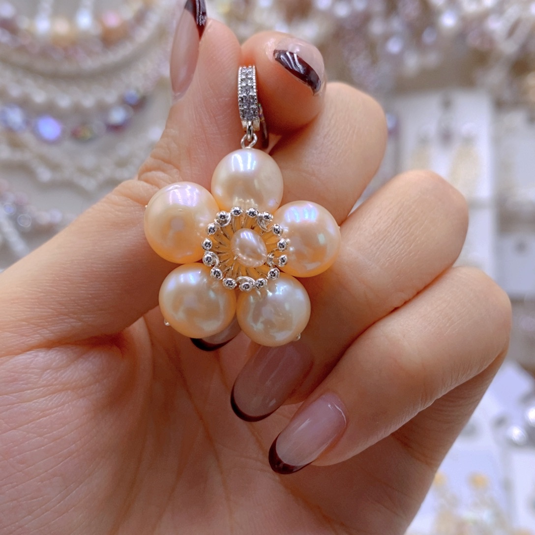 颈饰银S925镶嵌淡水珍珠