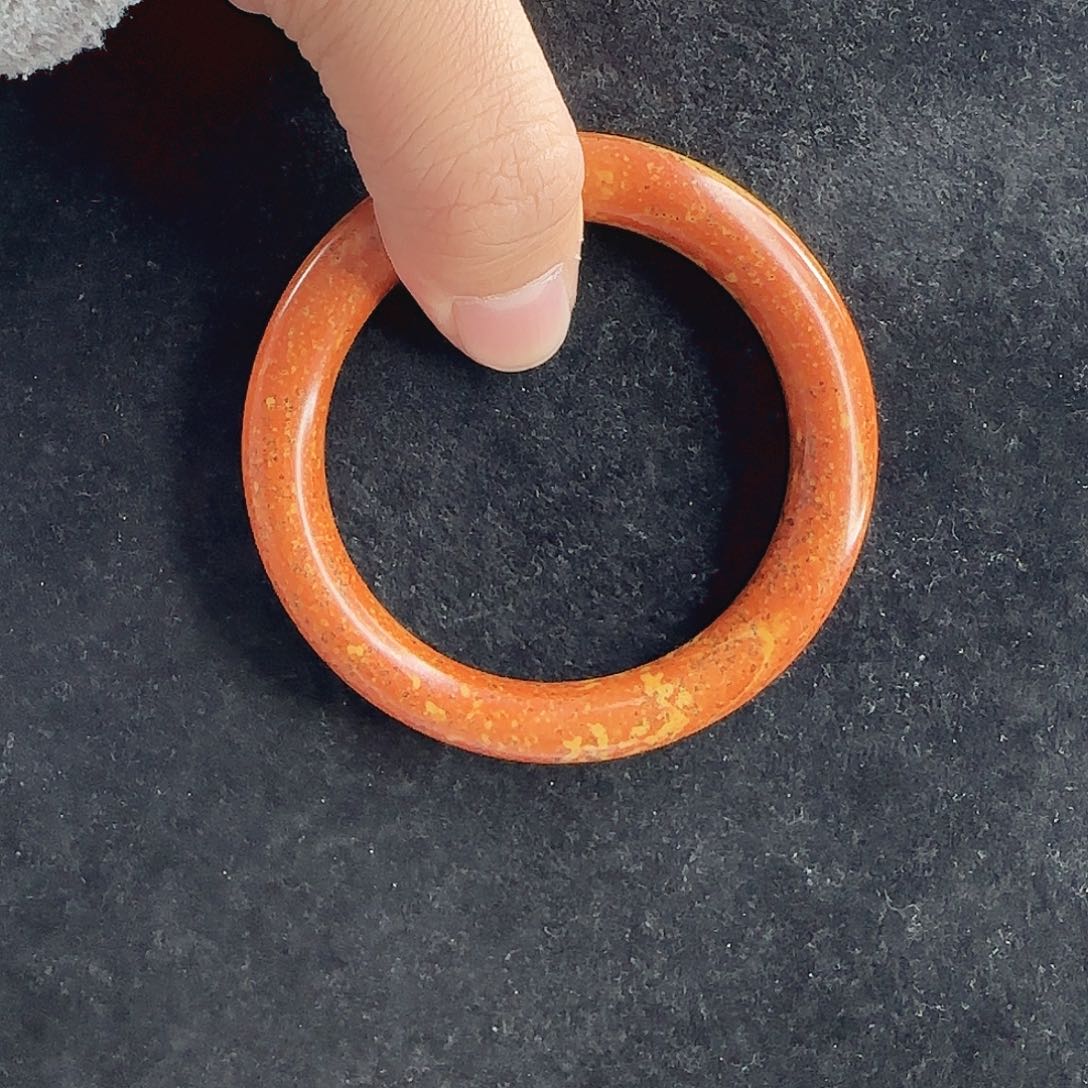 泗水砭石精品手镯58.0圈口高货